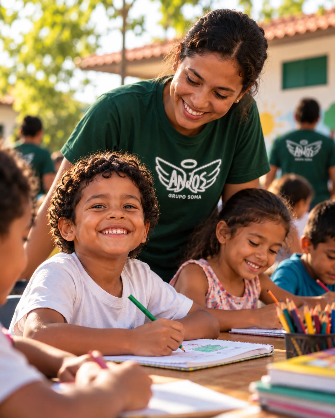 Imagem institucional representando uma atividade educativa com crianças